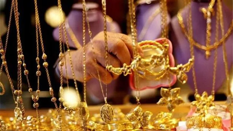 تراجع سعر جرام الذهب محليا بالأسواق بعد هبوط المعدن الأصفر عالميا