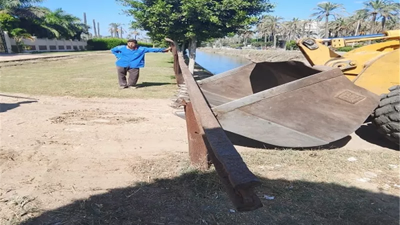 إغلاق 14 معبرا عشوائيا بخط سكك حديد البضاعة بالدلنجات ورشيد