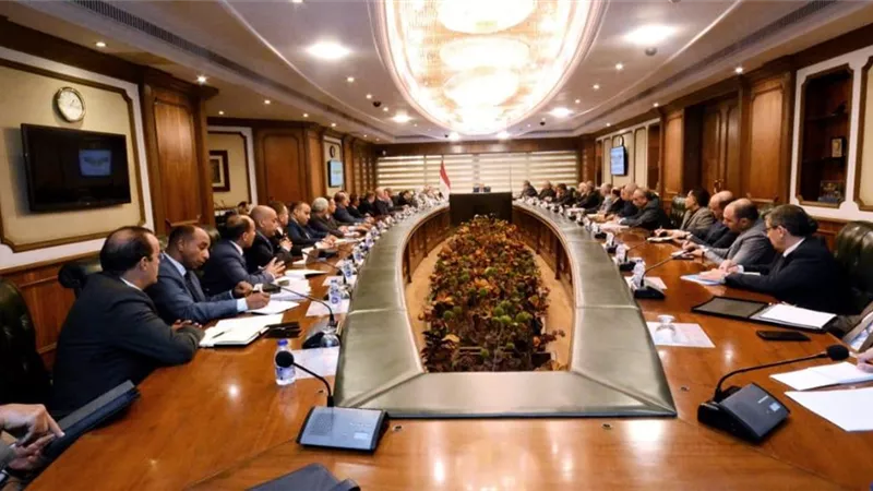 وزير الطيران :دوركم محوري وفعال فى تسهيل تجربة سفر الركاب