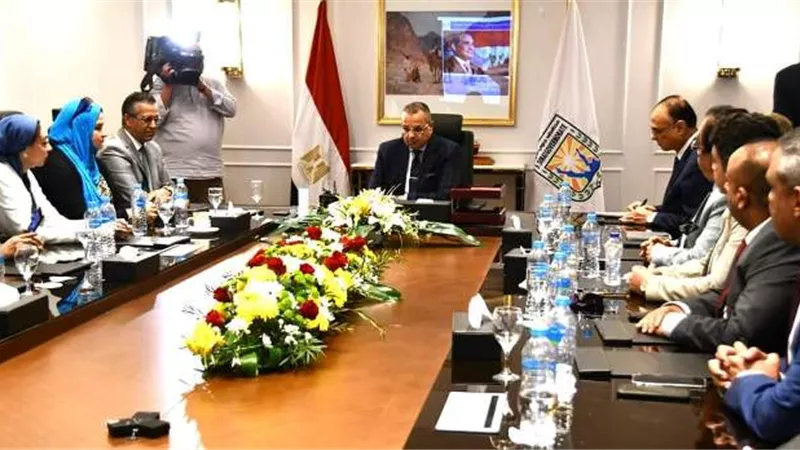 محافظ جنوب سيناء يستقبل وفد الاتحاد العربي للإعلام السياحي