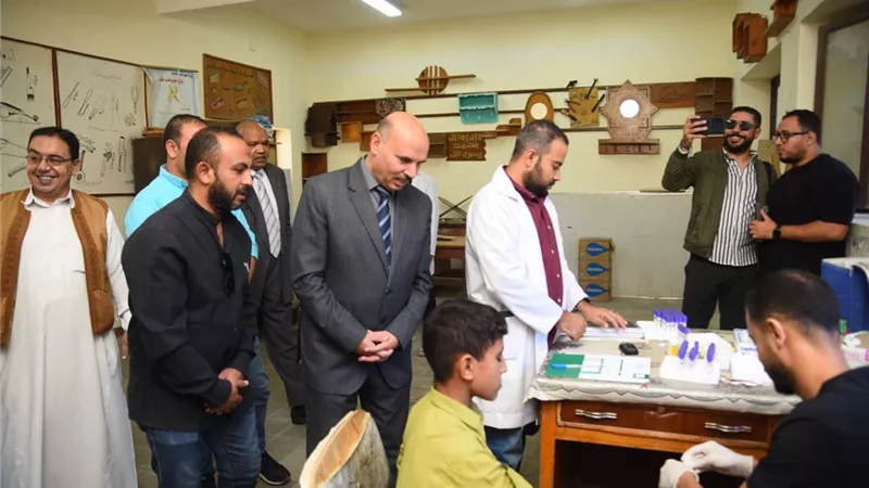 قافلة طبية لطلبة المدارس بمطروح بالتعاون مع مؤسسة مصر الخير