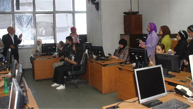 وفد من طلبة الإعلام بجامعة مصر للعلوم والتكنولوجيا فى زيارة لجريدة المساء وبوابة الجمهورية