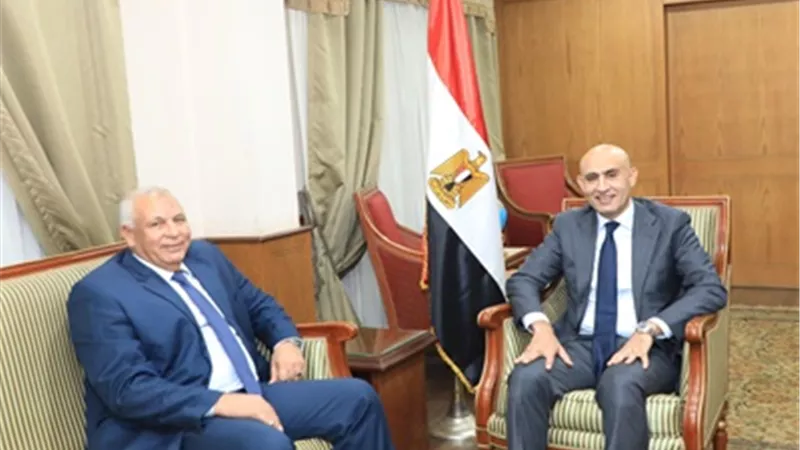 وزير التعليم يستقبل محافظ الوادي الجديد لبحث الجهود المشتركة