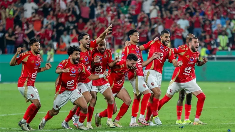 البدري: العين لديه مشاكل دفاعية..والإستحواذ يمنح الأهلي الفوز