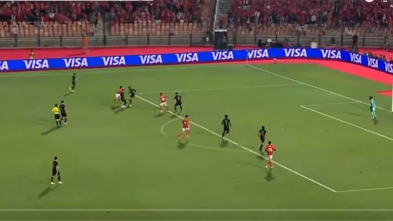الأهلى يتقدم بهدف نظيف أمام العين الإمارتى فى الشوط الأول