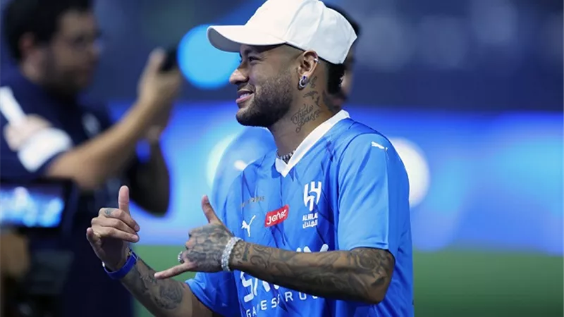 نيمار يوجه صدمة للهلال السعودي