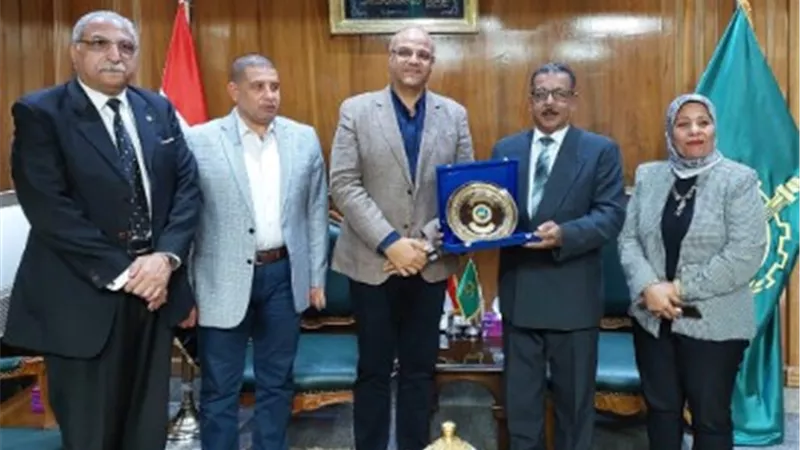 عطية يكرم 