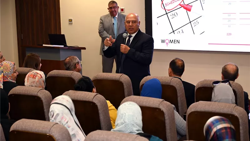 الوزير: يجب إعداد وتدريب صف ثانِ من المرؤوسين للارتقاء بالأداء الحكومي