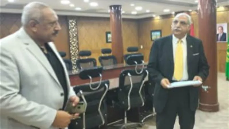 مدير تعليم القليوبية يؤكد على ضرورة التعاون والعمل بروح الفريق الواحد