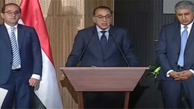 رئيس الوزراء يوضح حقيقة زيادة المرتبات والمعاشات خلال الفترة المقبلة