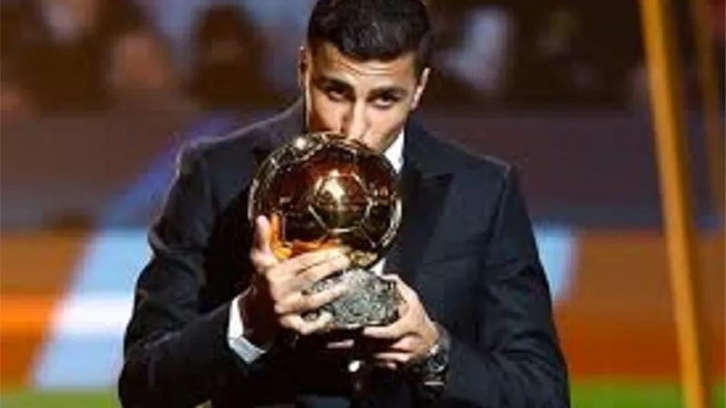 يويفا ينتقد ريال مدريد على تمرده ضد حفل الكرة الذهبية