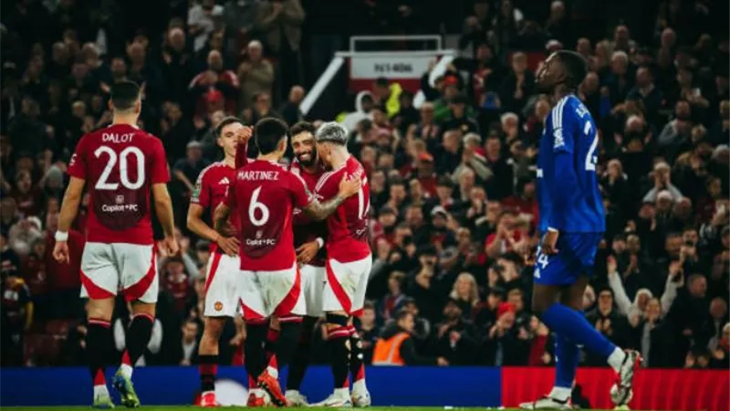 مانشستر يونايتد يكتسح ليستر سيتى بخماسية فى كأس كاراباو