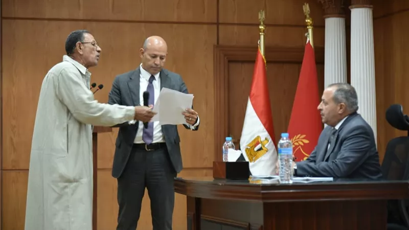 تسهيل استخراج كارت الفلاح ومد موعد تقنين الاراضي ببورسعيد