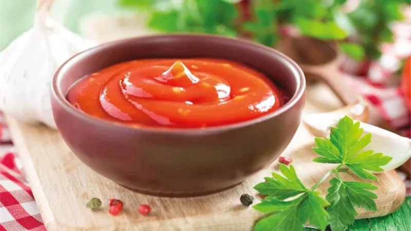 اكتشفي أسهل وأسرع طريقة لعمل الكاتشب في المنزل أفضل من الجاهز