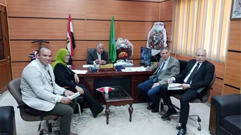 مدربين ومتابعين لأنشطة التوكاتسو بالمدارس اليابانية بالفيوم
