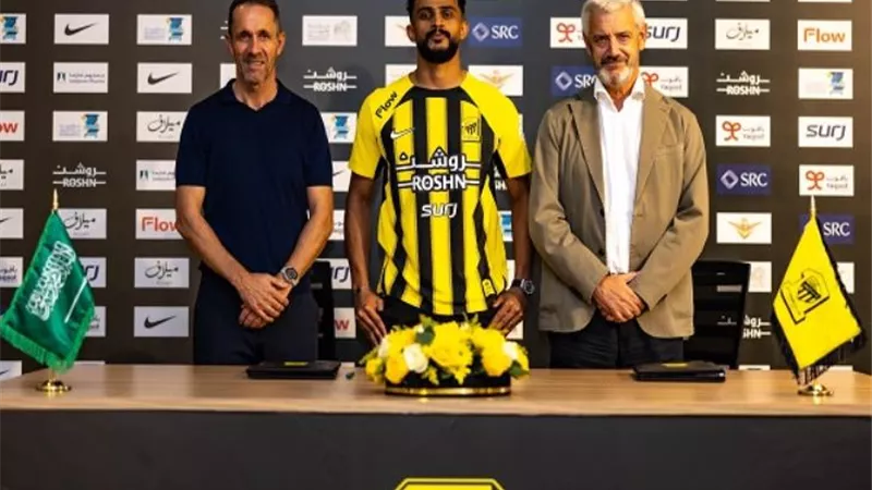 شاهد .. انقاذ اسطورى من مدافع اتحاد جدة يمنع هدفا للأهلى