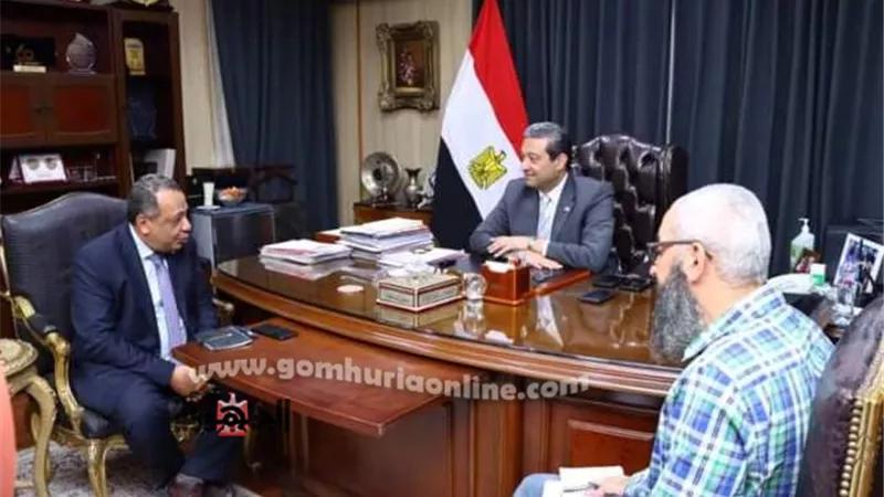 محافظ دمياط يتابع الموقف التنفيذى للمشروعات الجارية