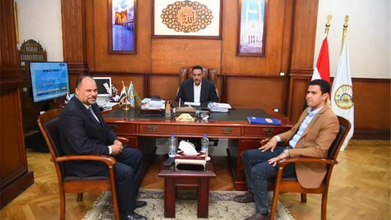 محافظ مطروح يستقبل رئيس مدينه السلوم الجديد