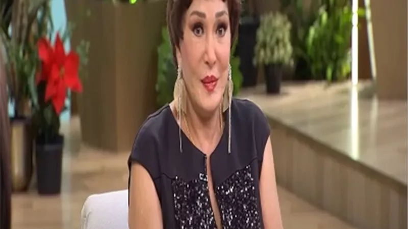 بالدموع.. لبلبة تحكي قصة حب عاشتها من طرف واحد