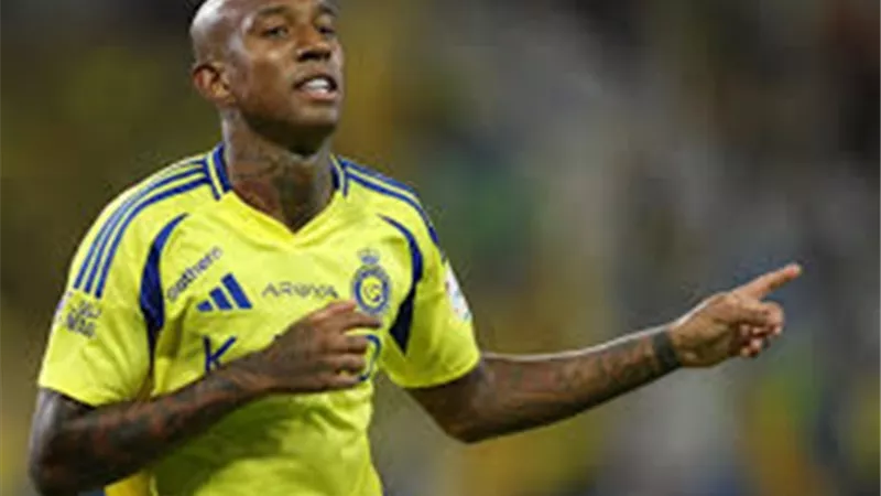 تاليسكا يمنح النصر هدف التقدم الأول على الهلال السعودي
