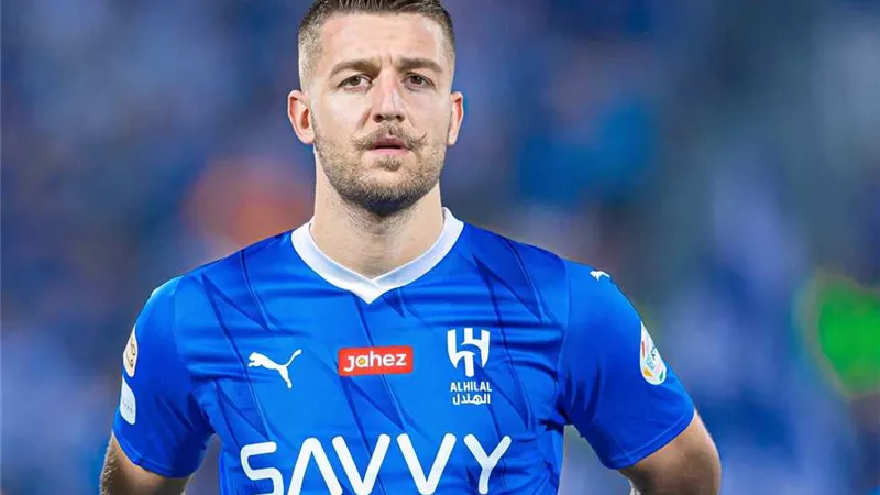 شاهد .. سافيتش يتعادل للهلال أمام النصر
