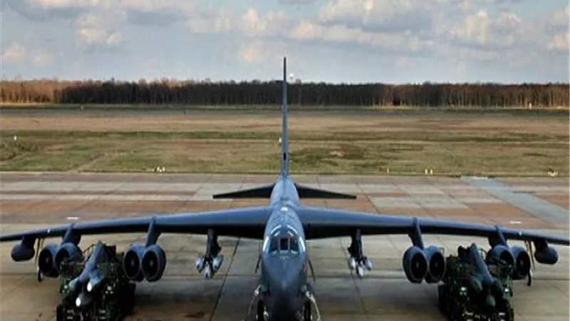 وزارة الدفاع الأمريكية تعلن نشر قاذفات من طراز B-52 بالشرق الأوسط
