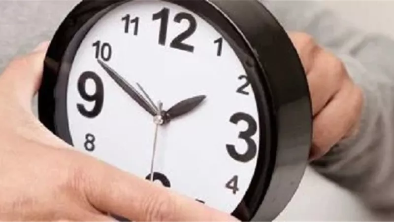 مواعيد المدارس بعد بدء التوقيت الشتوي اليوم الخميس 31 - 10 -2024