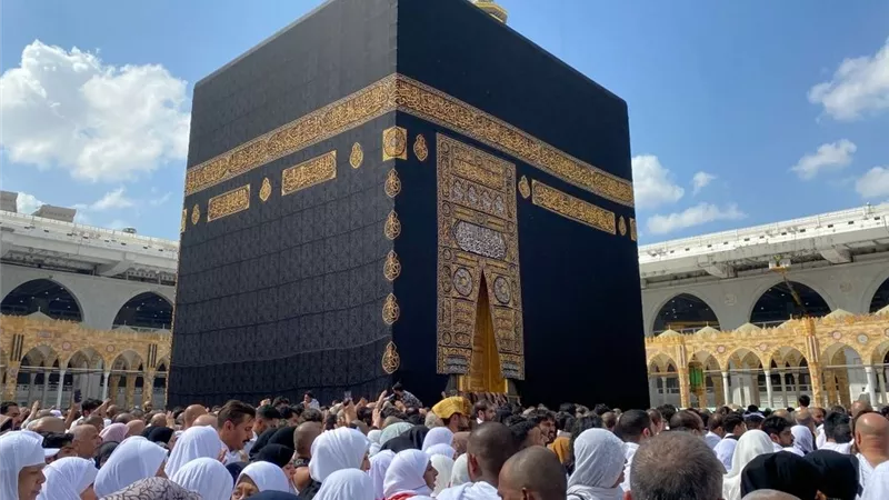 لجنة الحج والعمرة بالصحفيين تُعلن تلقى طلبات الأعضاء الراغبين في في أداء المناسك