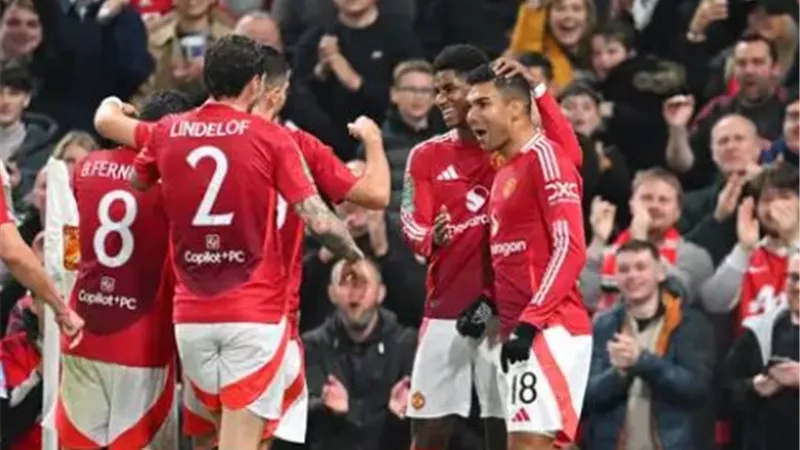 راشفورد يقود الهجوم .. تشكيل مانشستر يونايند أمام تشيلسي