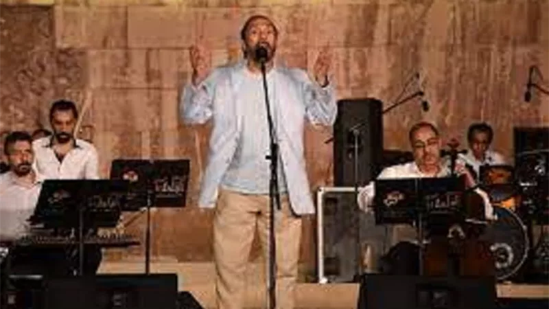 الفنان على الحجار