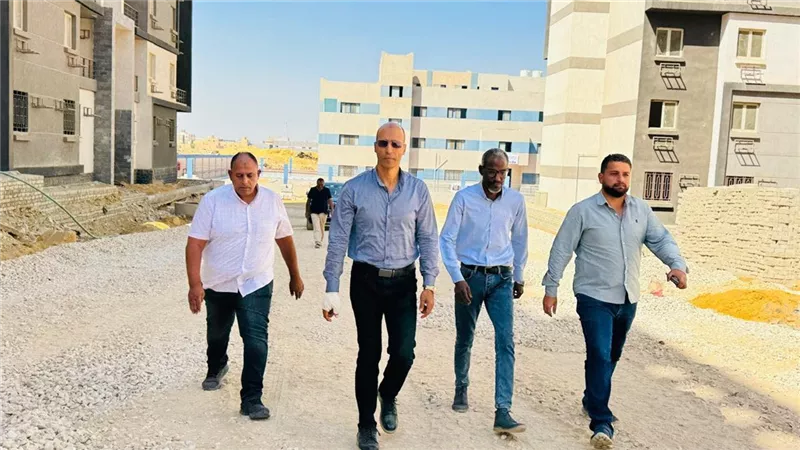 رئيس جهاز القاهرة الجديدة يشدد على استمرار التواصل مع السكان وحل مشكلاتهم