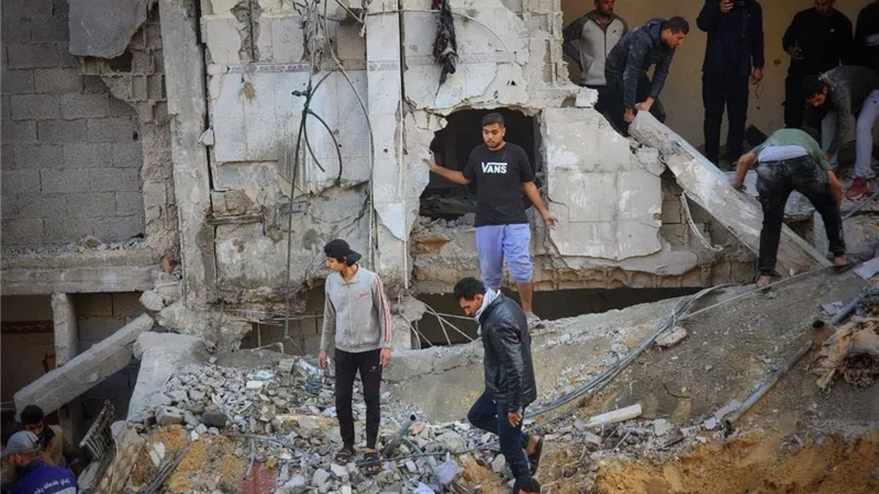 قتلى وجرحى في قصف إسرائيلي لمنزلين بشمال غزة