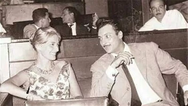 قصة غرام .. ابطالها رشدى اباظة والحسناء مريم فخر الدين