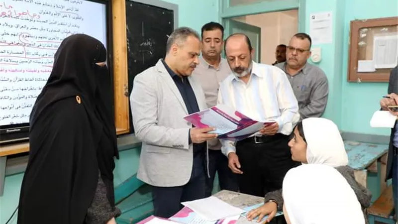 محافظ الشرقية يختبر الطالبات في اللغة الإنجليزية