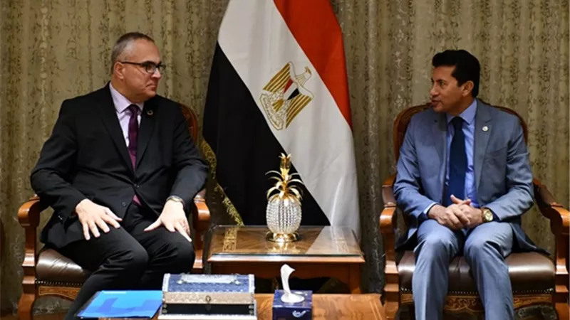 وزير الشباب يستقبل مساعد الأمين العام للأمم المتحدة في اطار استضافة مصر لمنتدي التنمية الحضرية WUF12