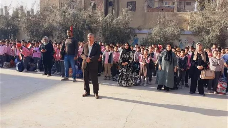 وكيل أول تعليم الشرقية يتابع مدرسة السناجرة الابتدائية