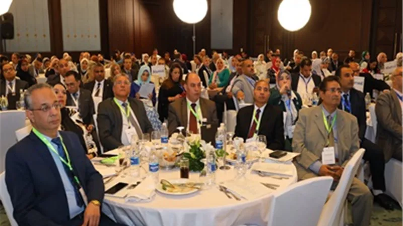 رئيس جامعة الزقازيق يشارك فى مؤتمر 