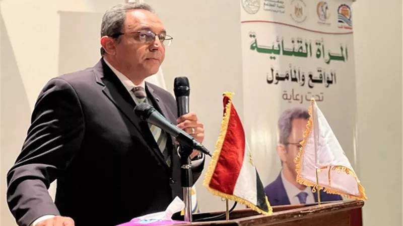 محافظ قنا.يشارك فعاليات ملتقى المرأة القنائية بين الواقع والمأمول