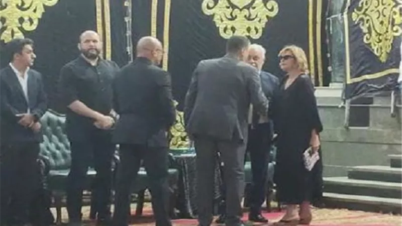 بالصور.. وصول يسرا عزاء حسن يوسف