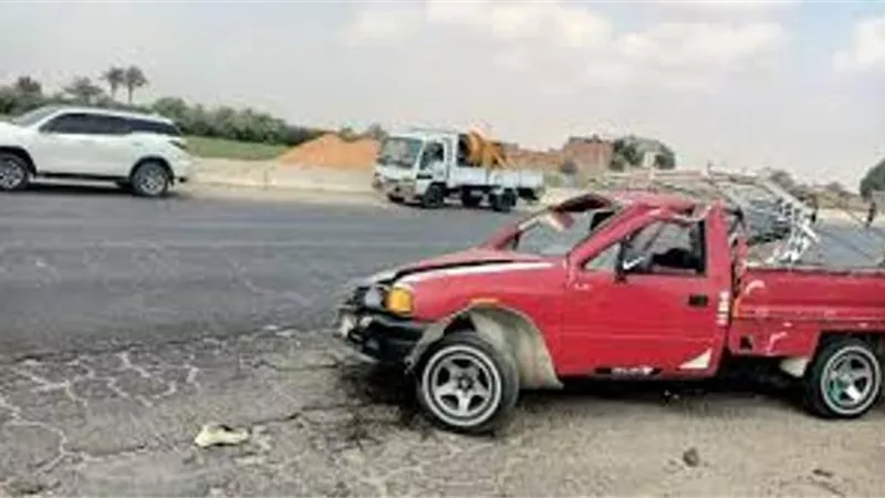 إصابة 7 في تصادم سيارة ربع نقل بالرصيف بالطريق الإقليمى بالشرقية