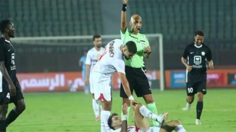 اتحاد الكرة يتجه لتجميد طاقم حكام مباراة الزمالك والبنك الأهلي