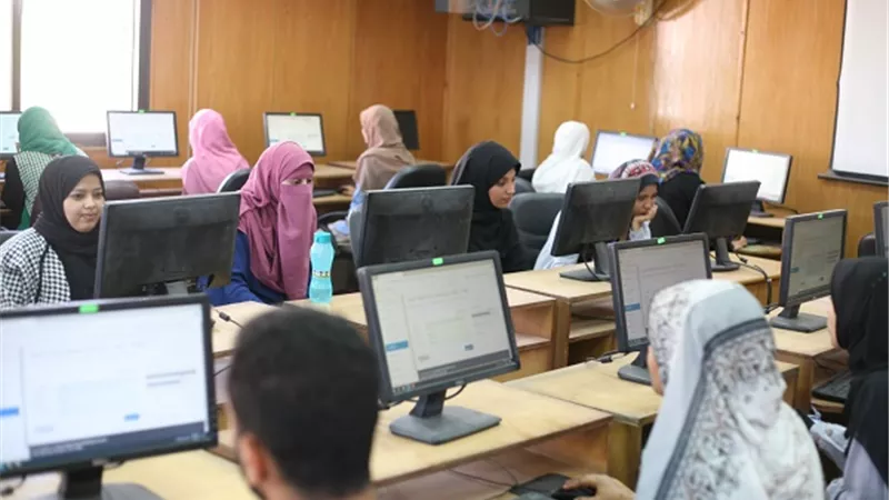 مركز التحول الرقمي بجامعة جنوب الوادي يجرى اختبارات لـ 125 باحثًا