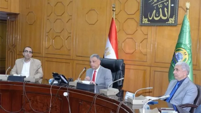 تسهيلات وشركة حراسات لتشغيل سوق شارع شل بالإسماعيلية