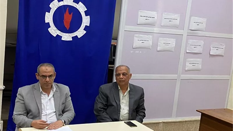 يؤكد علي أهمية المسابقات المحايدة في اختيار الكوادر القيادية
