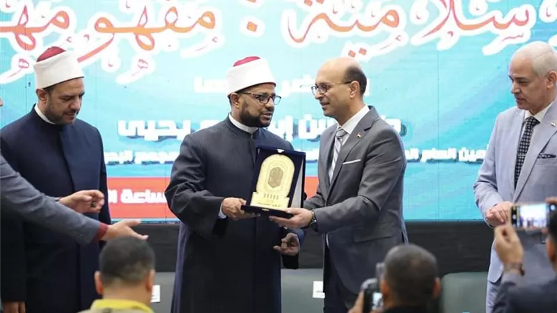 الأمين العام : العقيدة تضبط القيم والأخلاق داخل الأسر والمجتمعات