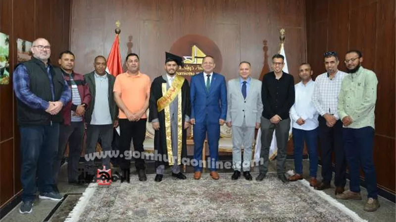 رئيس جامعة دمياط يستقبل وافد ليبي حاصل على دكتوراة العلوم البيئية
