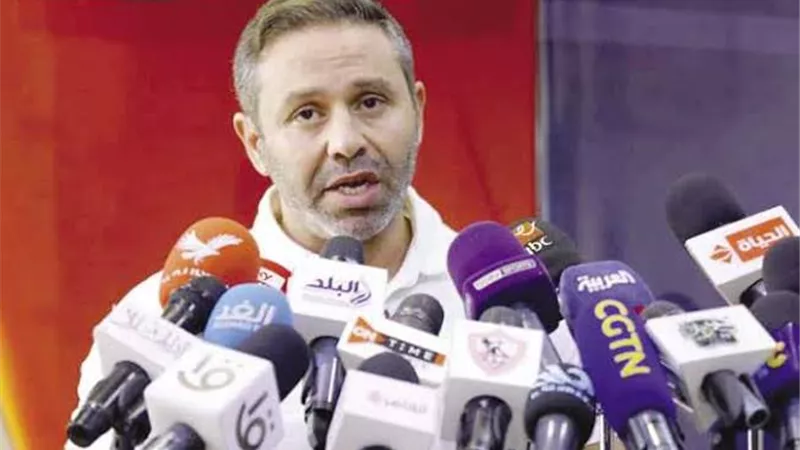 حازم إمام يعلق علي أزمة التحكيم ويؤكد : لجان السوشيال ميديا السبب