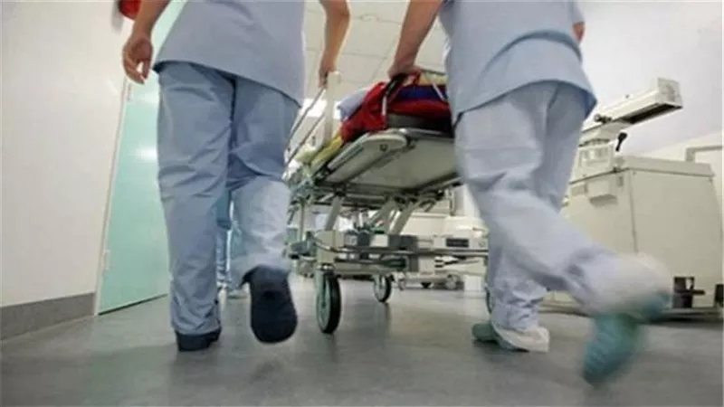 إصابة طالبة بحالة إعياء بسبب بلع 