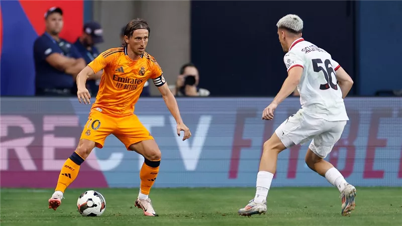 موعد والقناة الناقلة مباراة ريال مدريد وميلان بدوري أبطال أوروبا