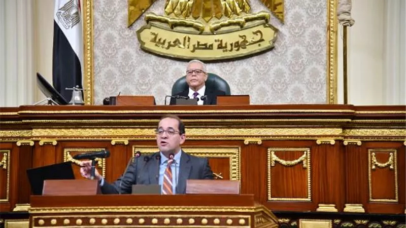 المالية: نستهدف تخفيض الدين العام.. وتحسين معيشة المواطن